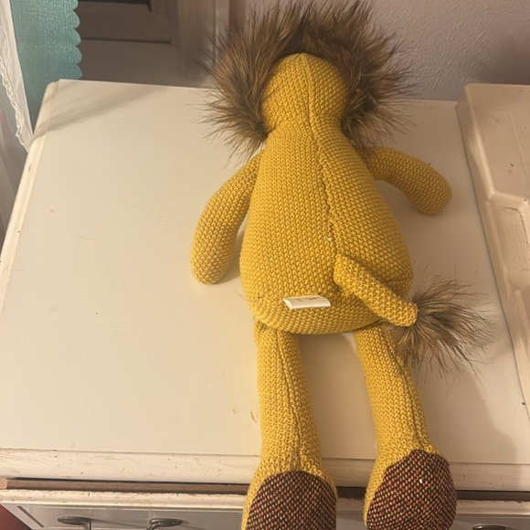 Hand knit lion Yellow Plush Toy by for little ones English brand - Picture 5 of 5